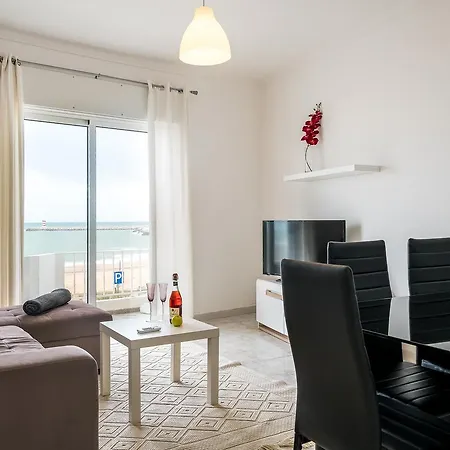 T2 Avenida- Frente Mar, Ar-condicionado, Wifi * Quarteira