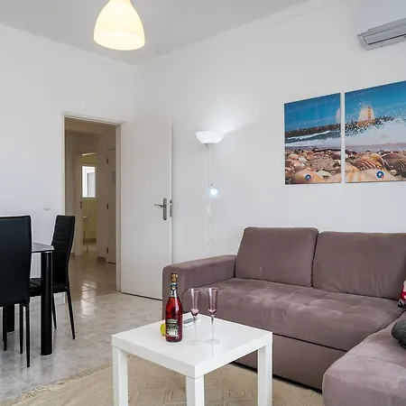 Διαμέρισμα T2 Avenida- Frente Mar, Ar-condicionado, Wifi *